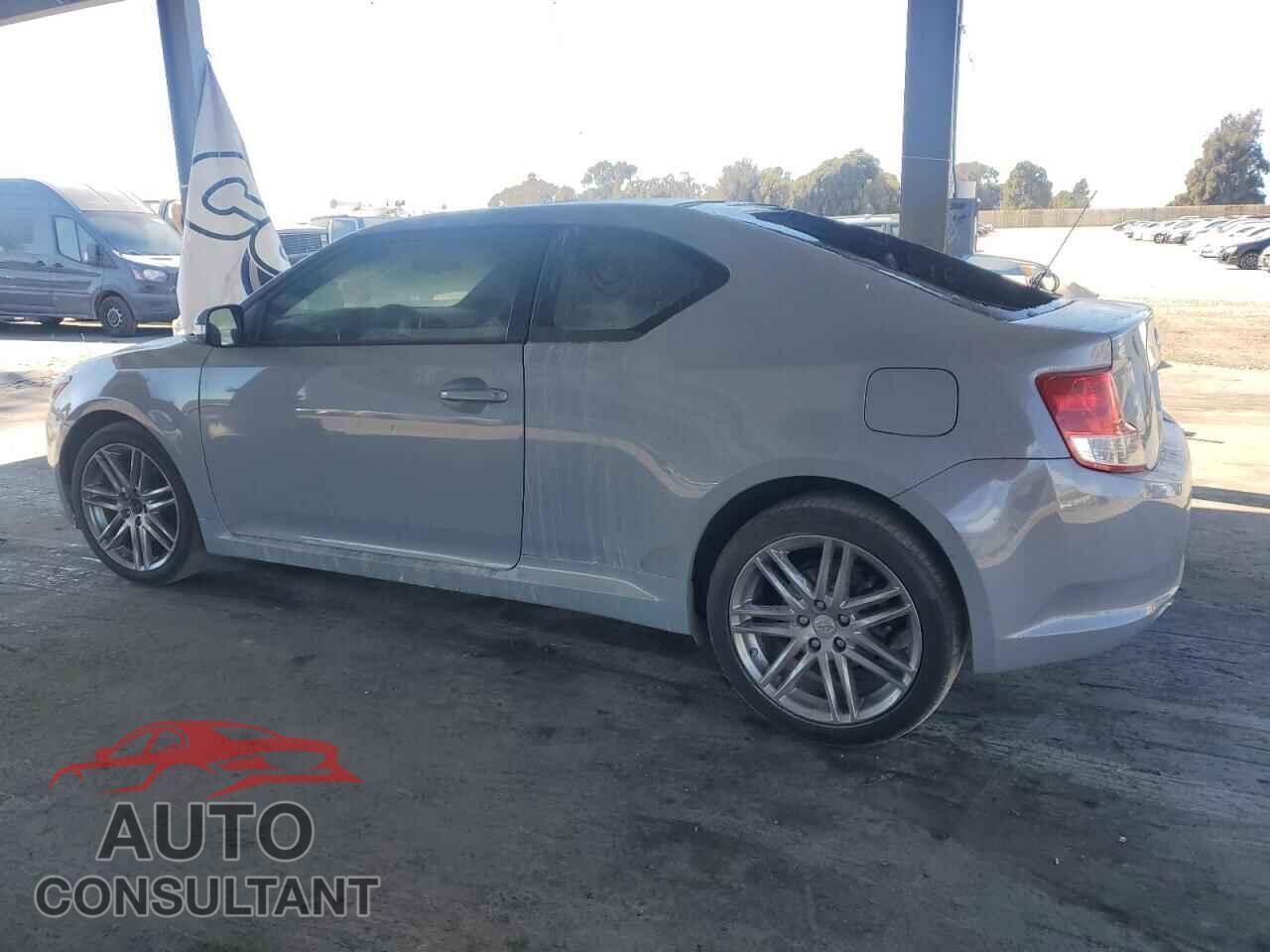 TOYOTA SCION 2011 - JTKJF5C76B3022457