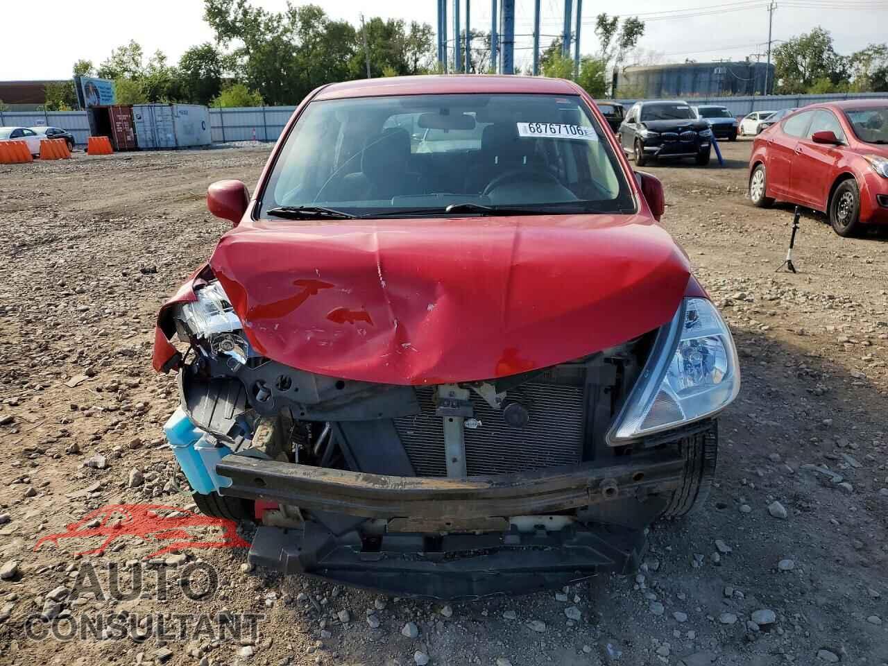 NISSAN VERSA 2011 - 3N1BC1CP2BL408099