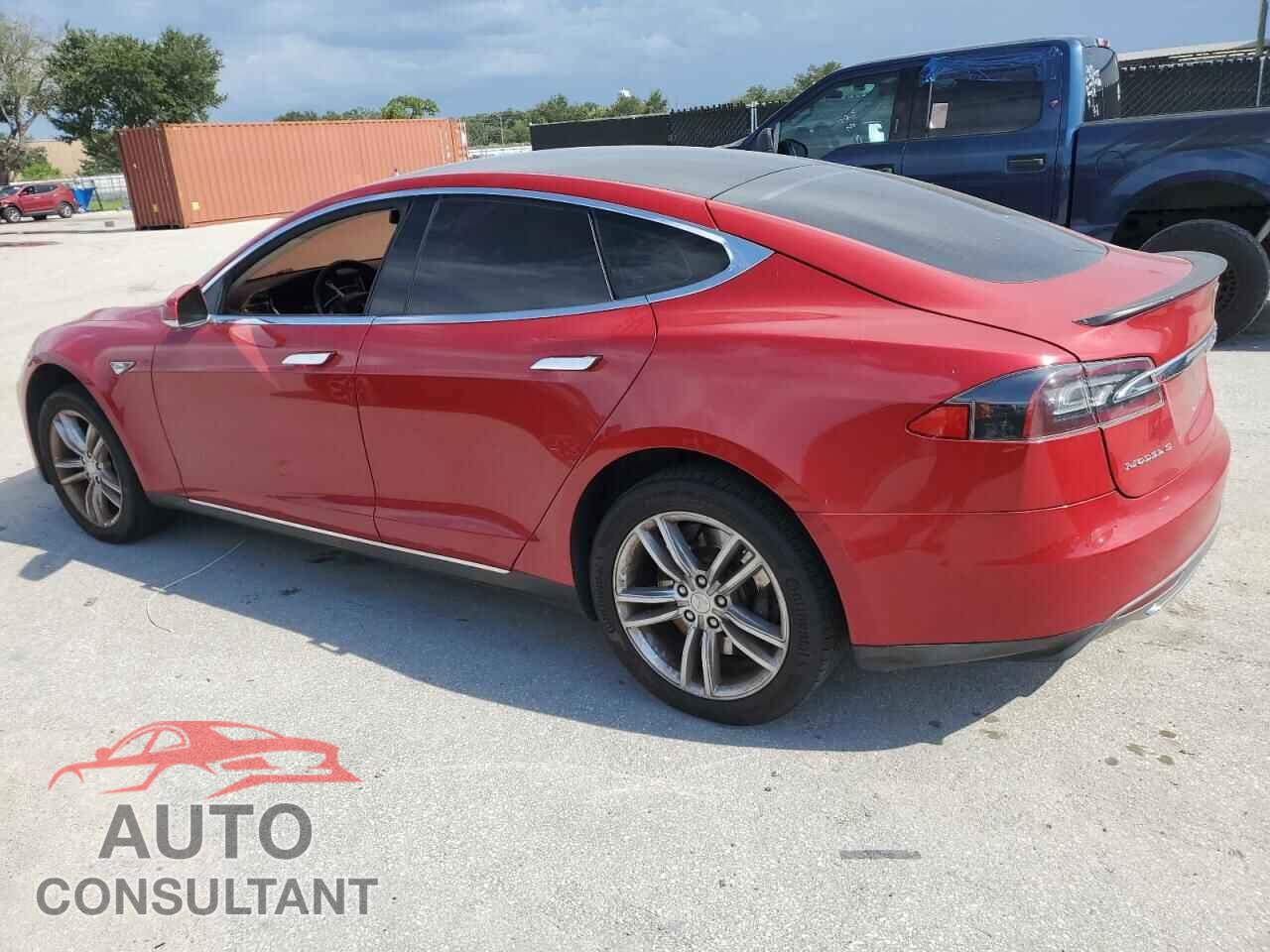 TESLA MODEL S 2013 - 5YJSA1CP7DFP09567