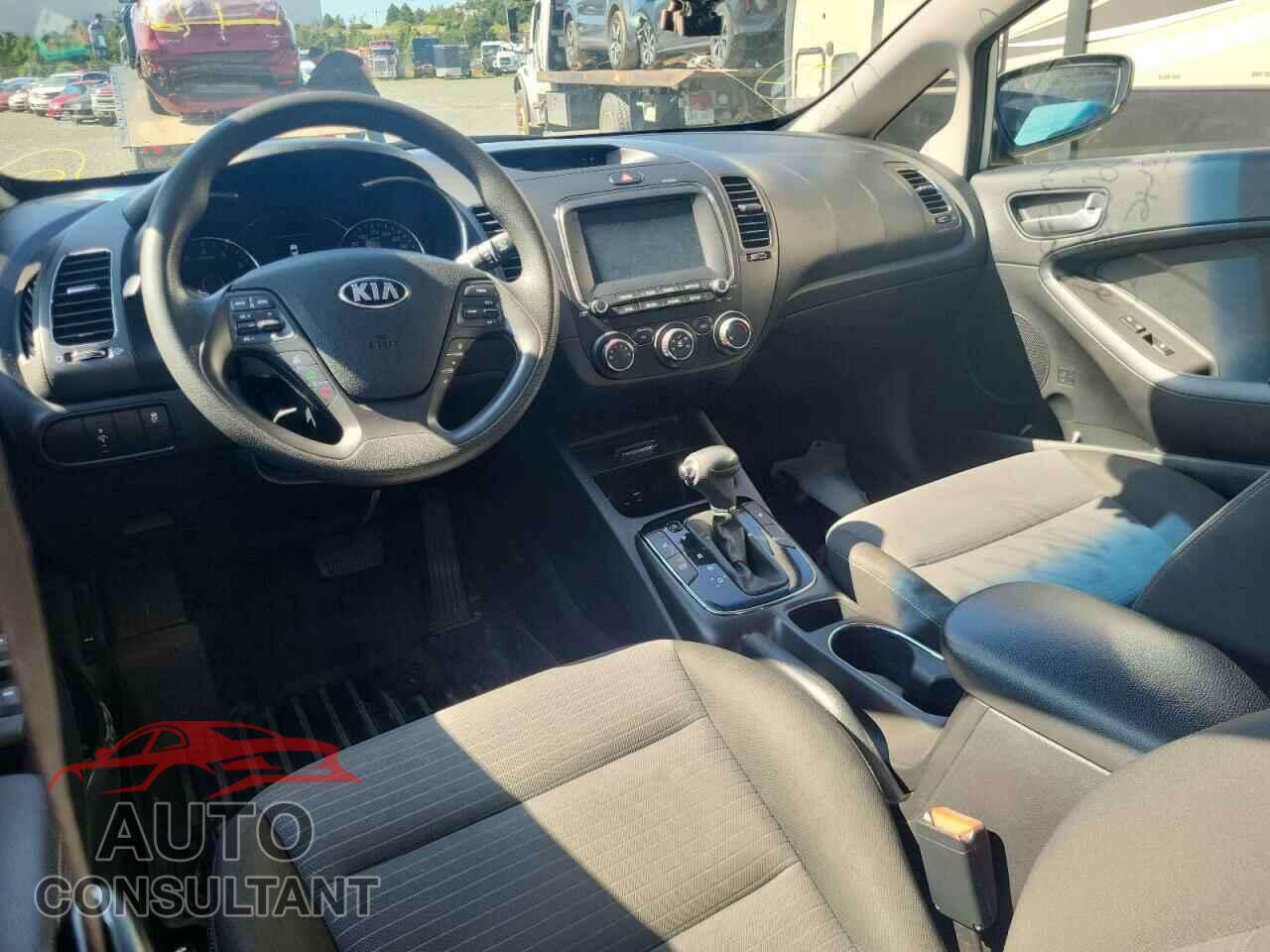 KIA FORTE 2017 - 3KPFL4A78HE096032
