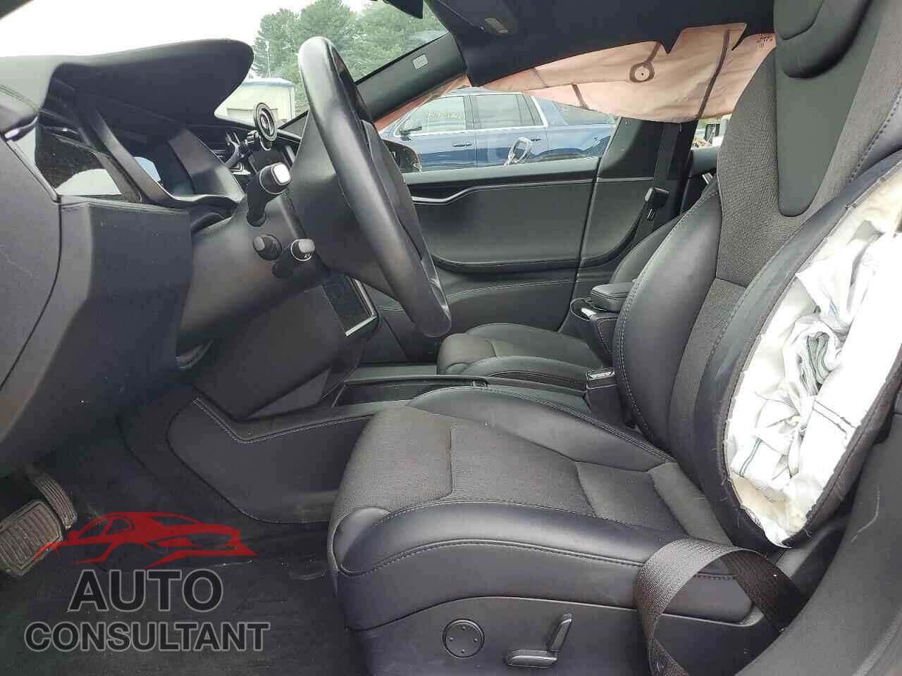 TESLA MODEL S 2018 - 5YJSA1E24JF277324