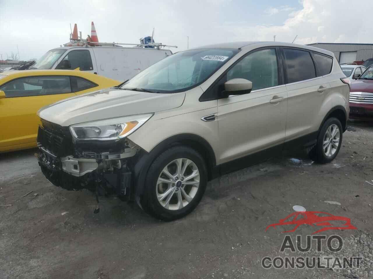 FORD ESCAPE 2017 - 1FMCU0GD6HUE23580