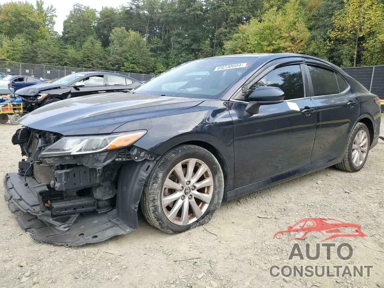 TOYOTA CAMRY 2018 - 4T1B11HK5JU567747