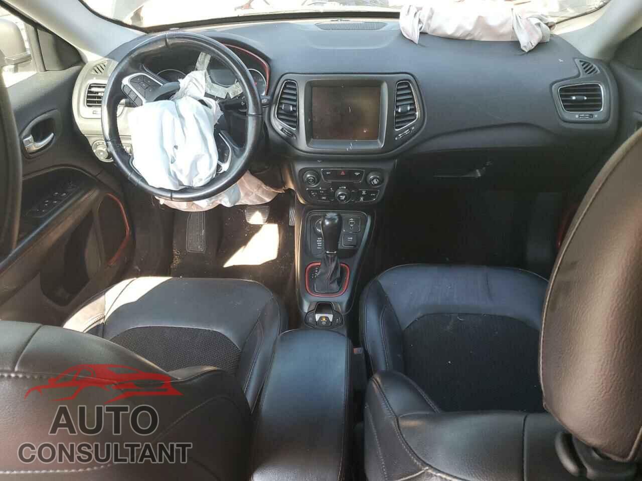 JEEP COMPASS 2020 - 3C4NJDDB0LT106798