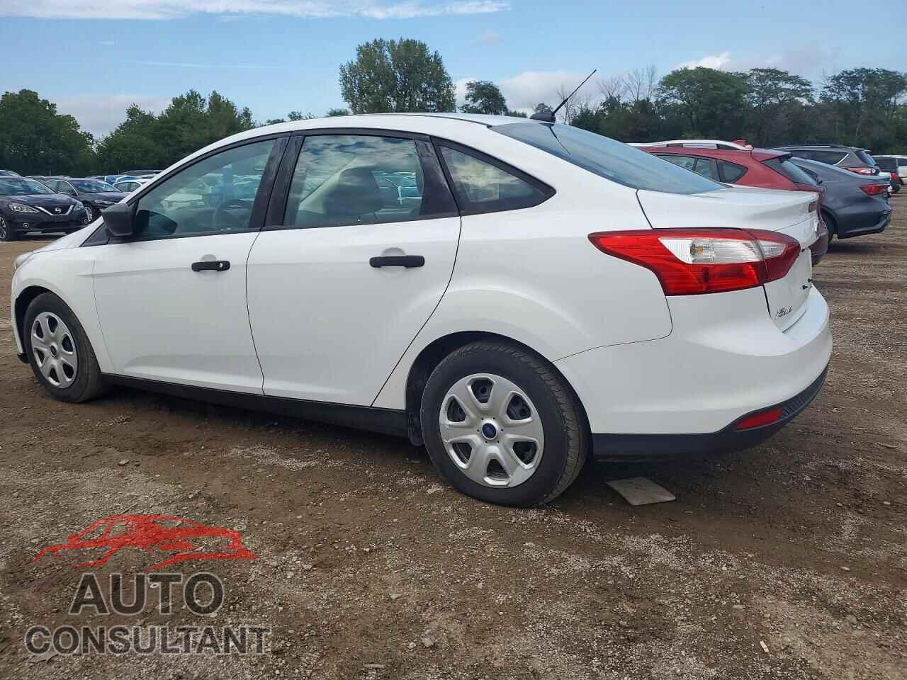 FORD FOCUS 2013 - 1FADP3E2XDL149907