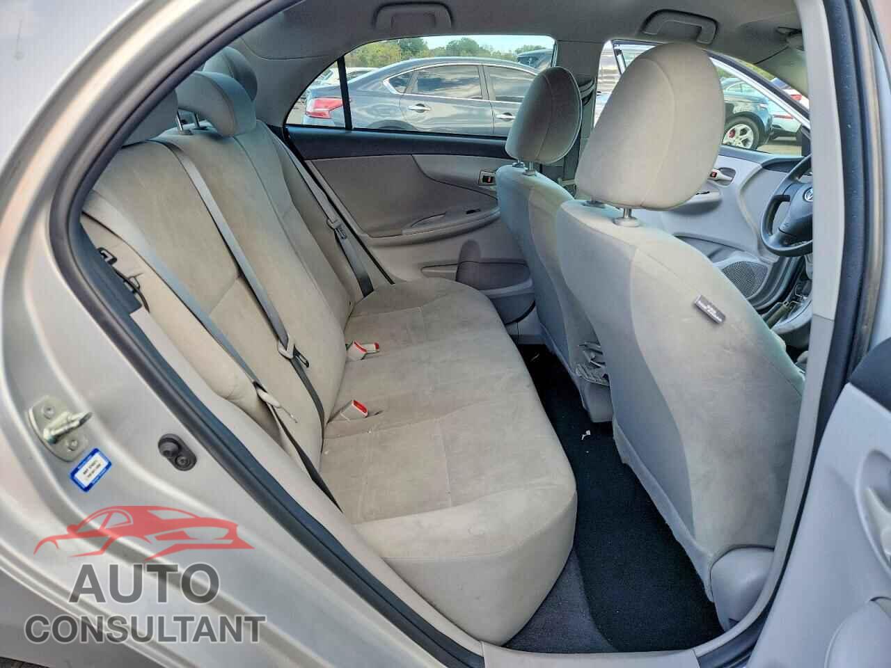 TOYOTA COROLLA 2013 - 5YFBU4EE0DP181623
