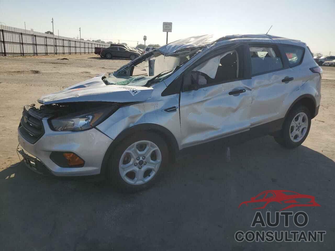 FORD ESCAPE 2018 - 1FMCU0F75JUA99779