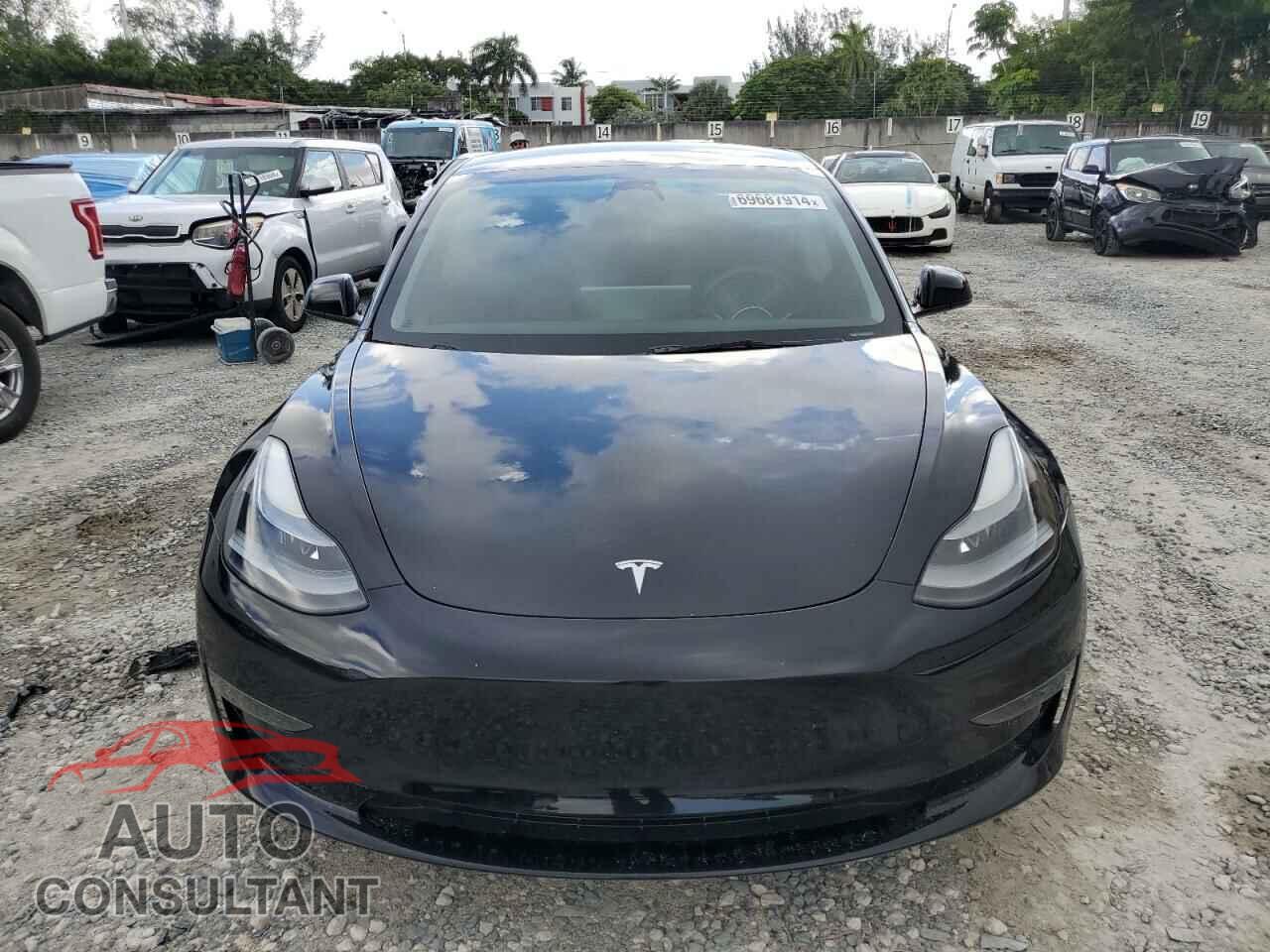 TESLA MODEL 3 2023 - 5YJ3E1EA7PF424129