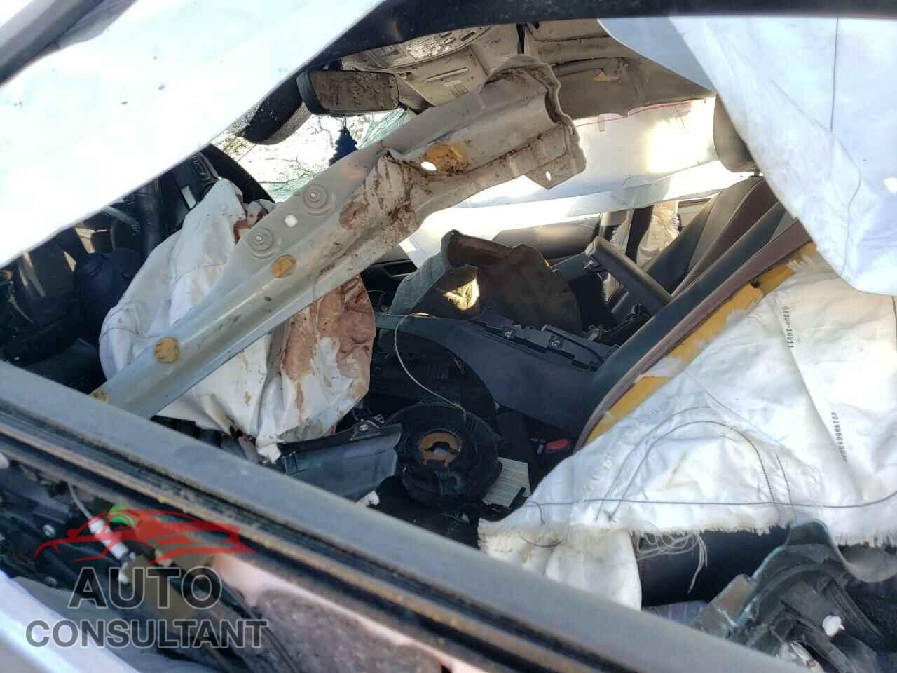 LEXUS IS 2017 - JTHBA1D26H5040961
