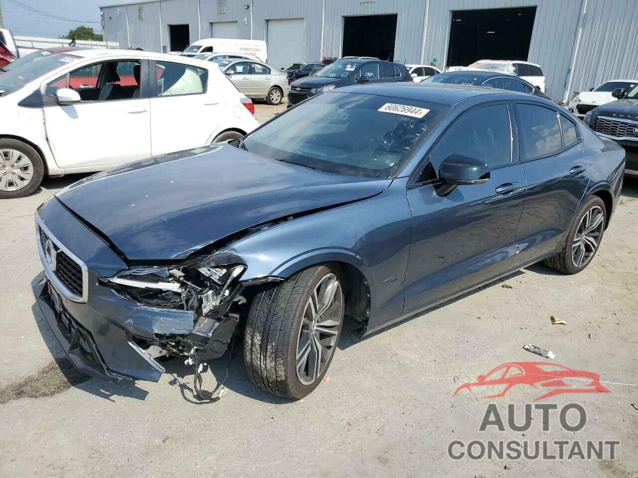 VOLVO S60 2020 - 7JRA22TM7LG038590