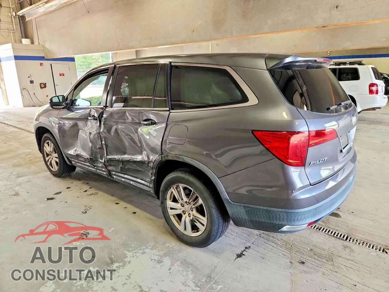 HONDA PILOT 2017 - 5FNYF5H18HB040268
