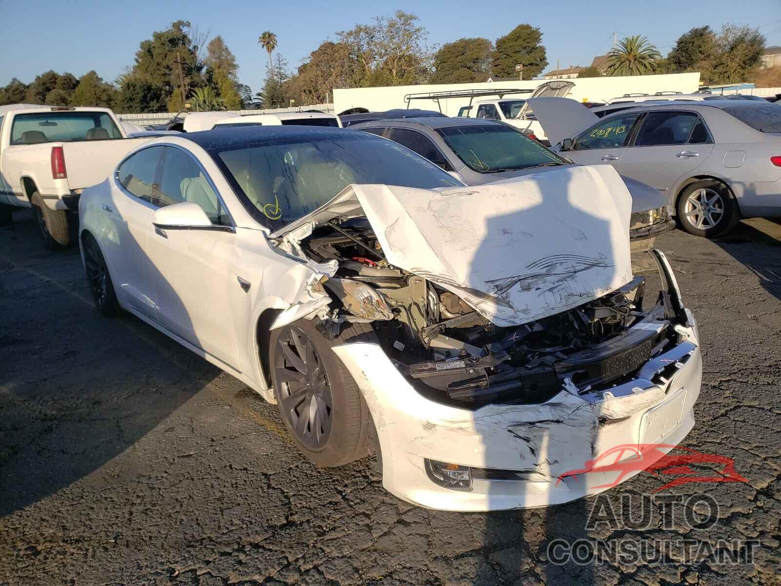 TESLA MODEL S 2020 - 5YJSA1E26LF402312