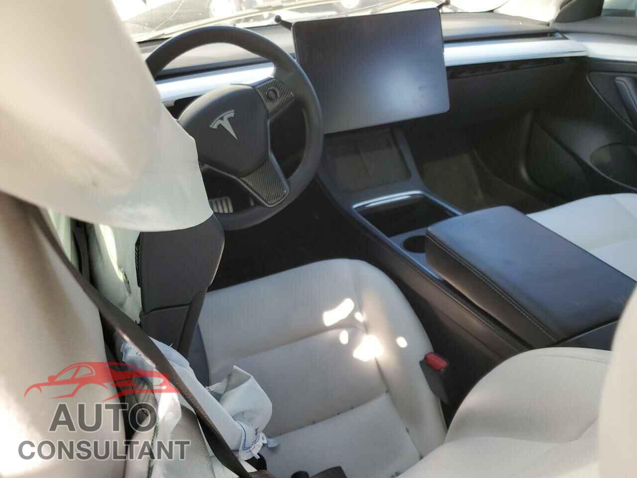 TESLA MODEL 3 2021 - 5YJ3E1EB5MF055341