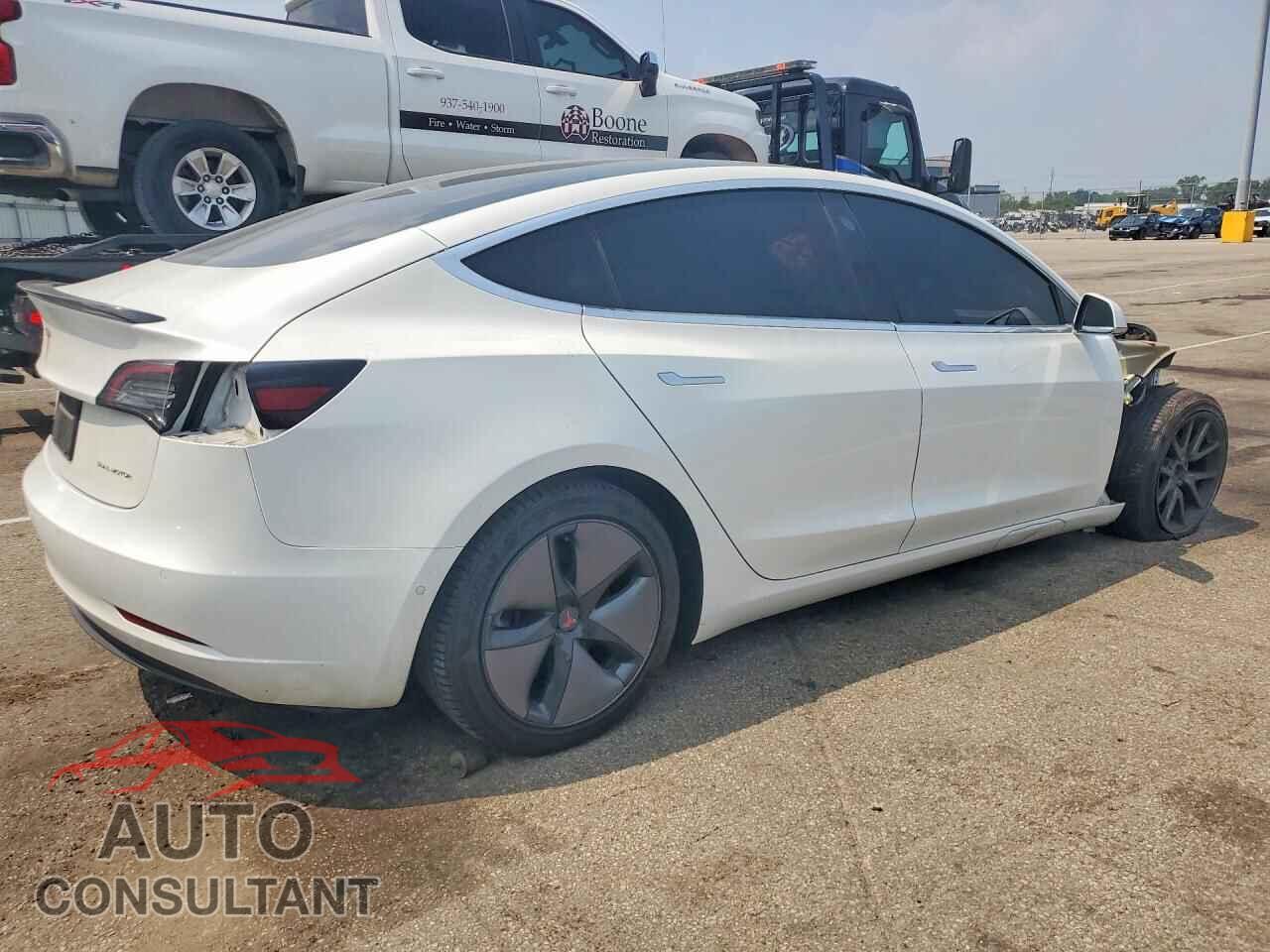 TESLA MODEL 3 2019 - 5YJ3E1EB0KF359545