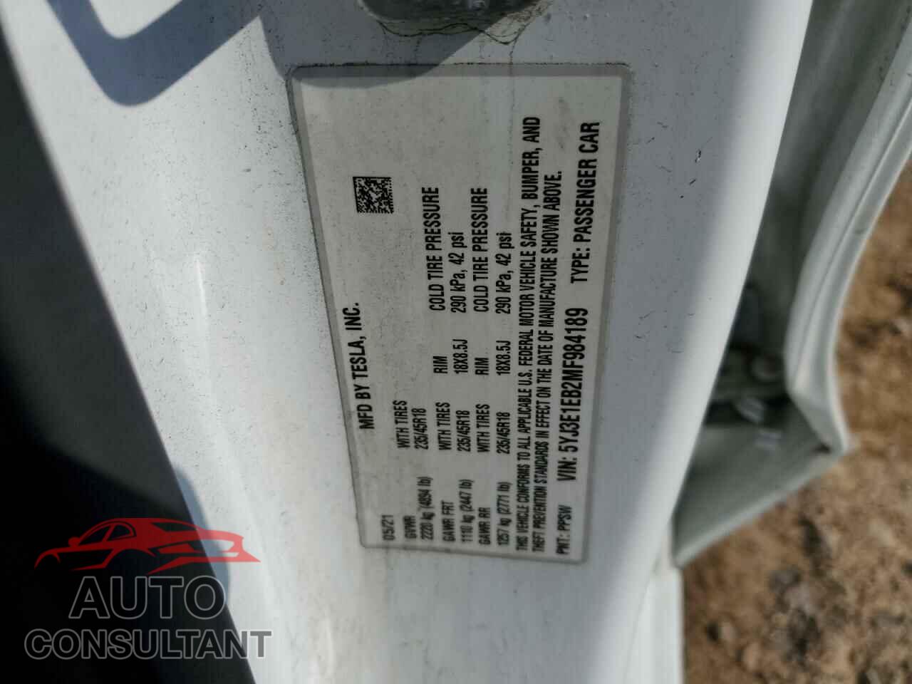 TESLA MODEL 3 2021 - 5YJ3E1EB2MF984189
