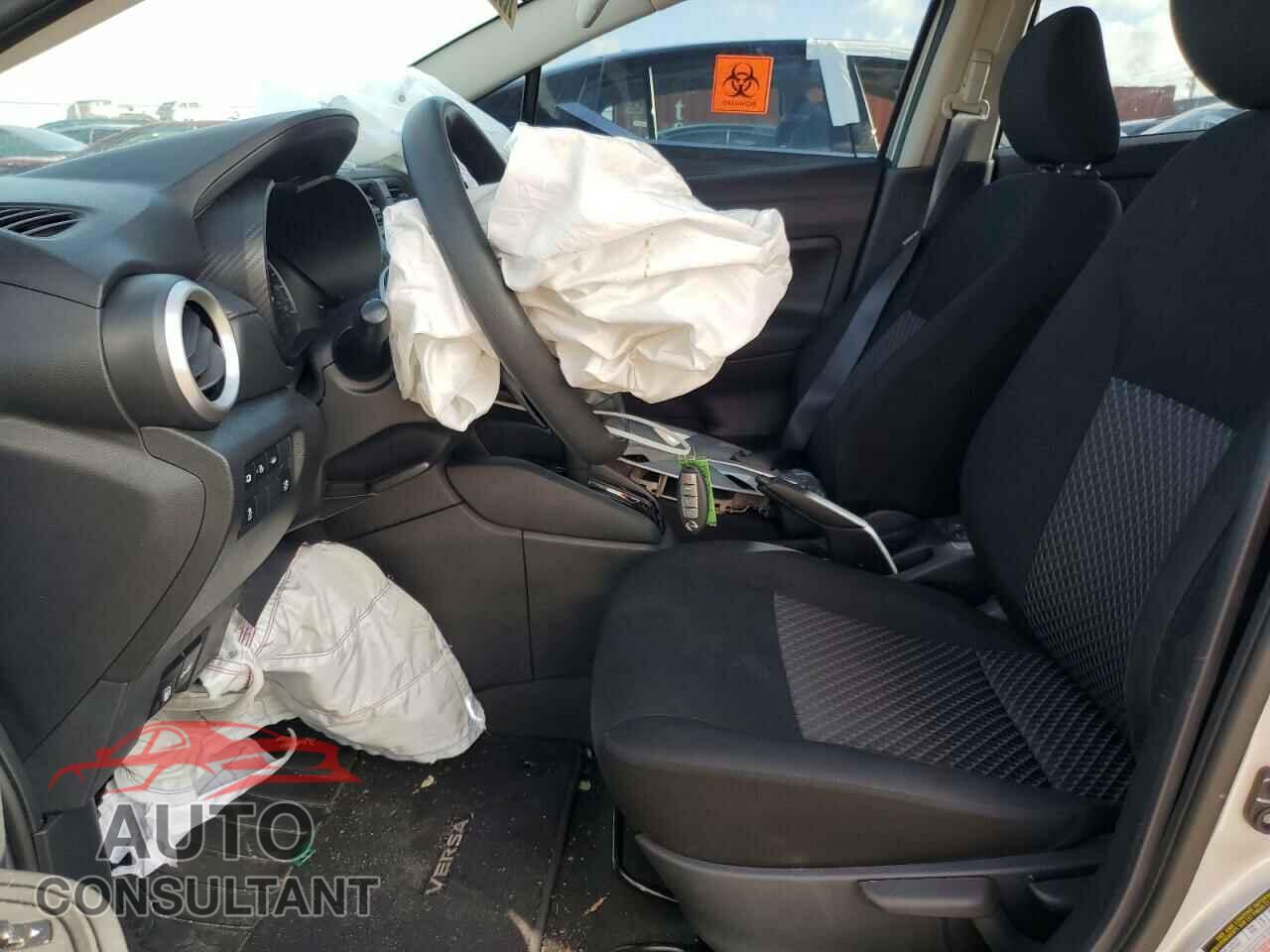 NISSAN VERSA 2021 - 3N1CN8DVXML908616