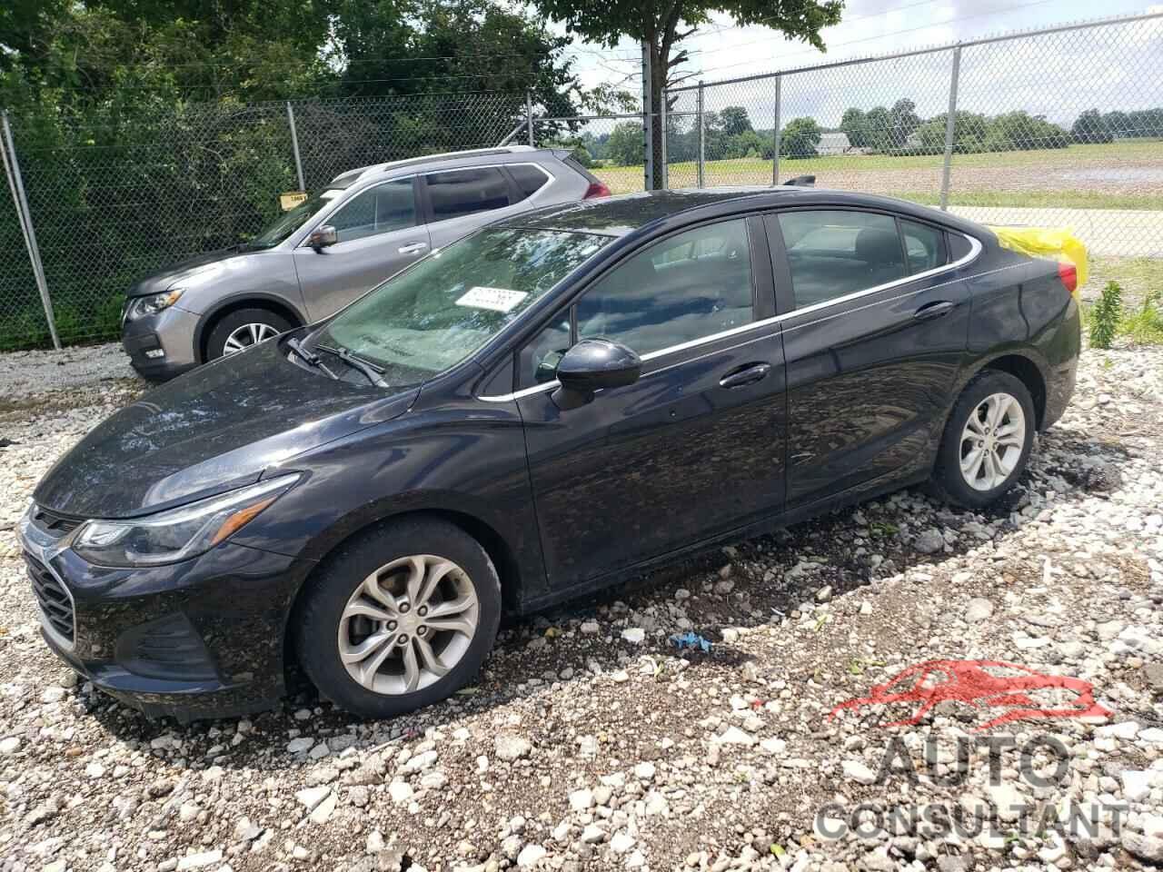 CHEVROLET CRUZE 2019 - 1G1BE5SM3K7143809
