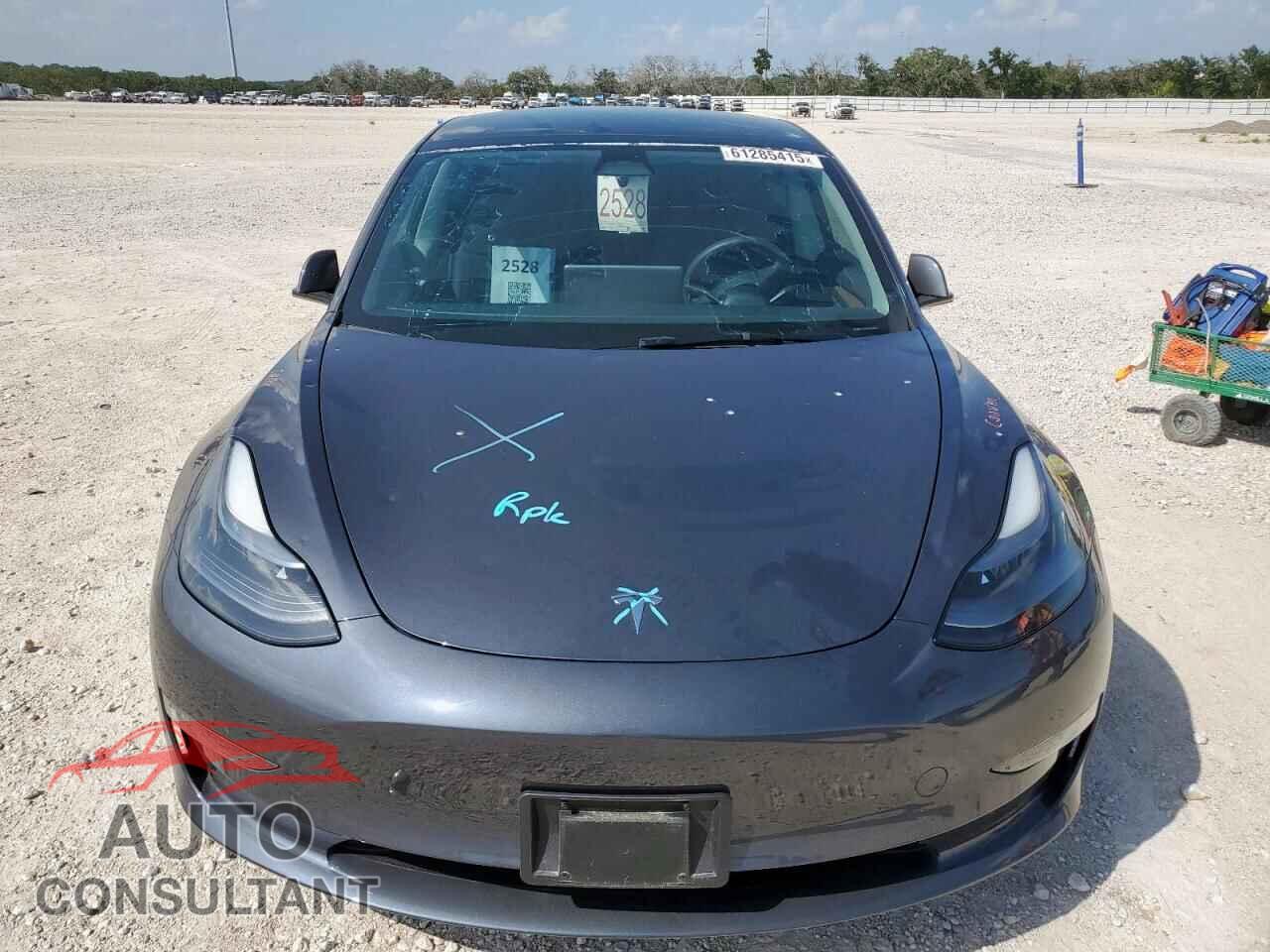 TESLA MODEL 3 2023 - 5YJ3E1EA8PF705825