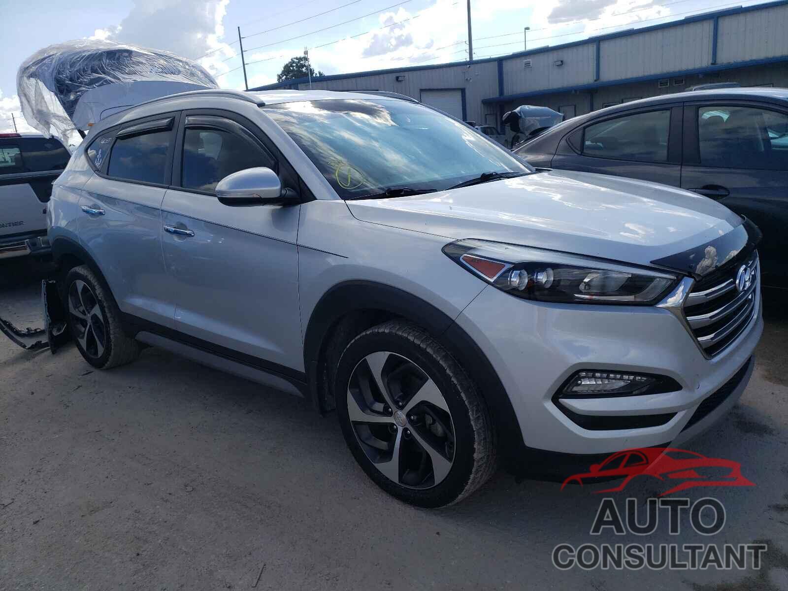 HYUNDAI TUCSON 2017 - KM8J33A27HU428130