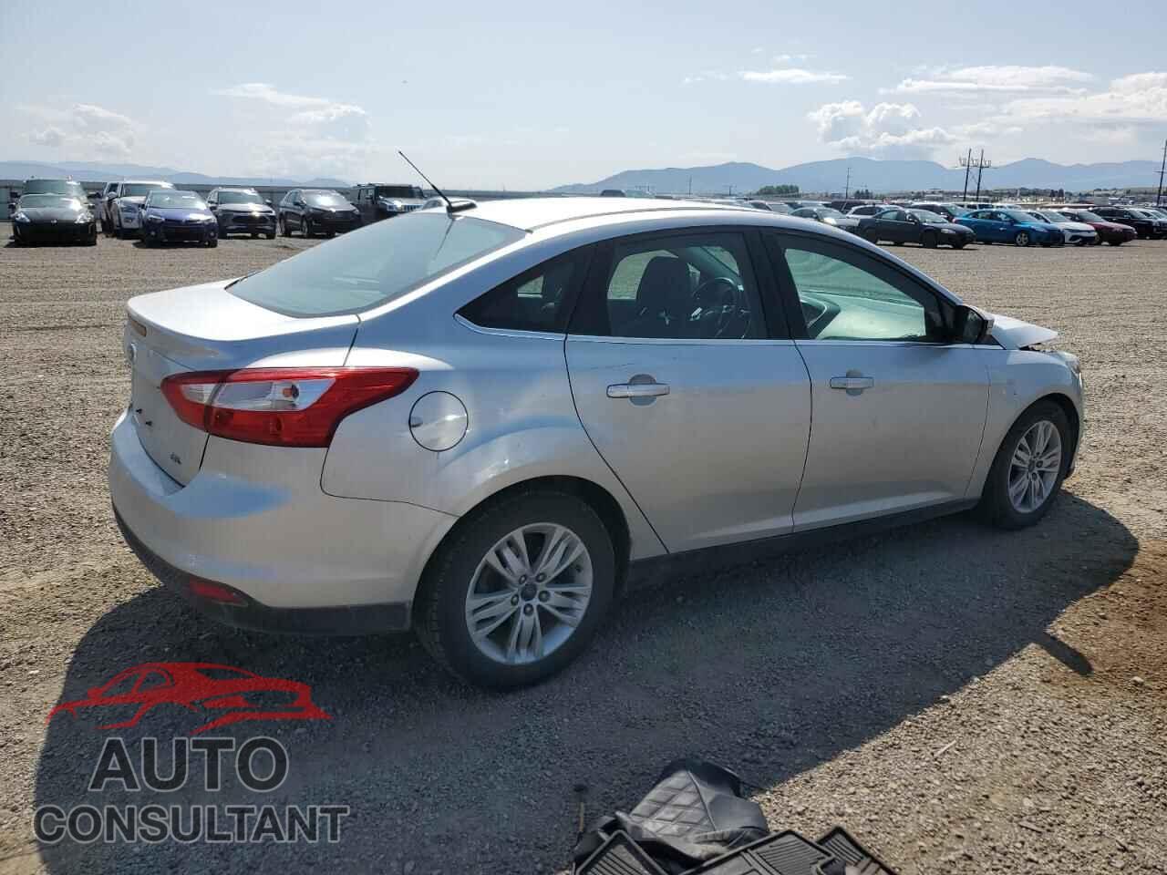 FORD FOCUS 2012 - 1FAHP3H26CL314945