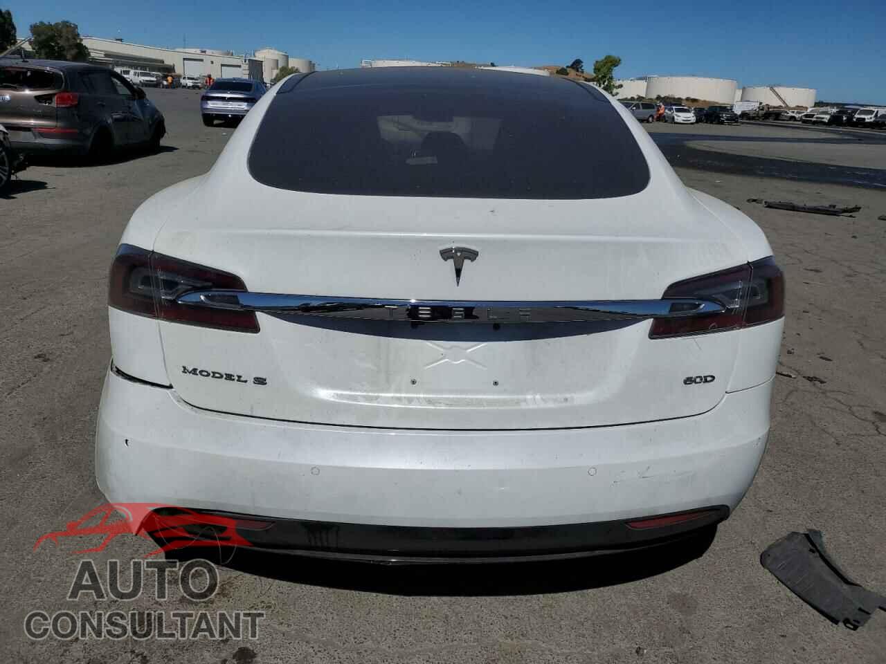 TESLA MODEL S 2016 - 5YJSA1E18GF148566