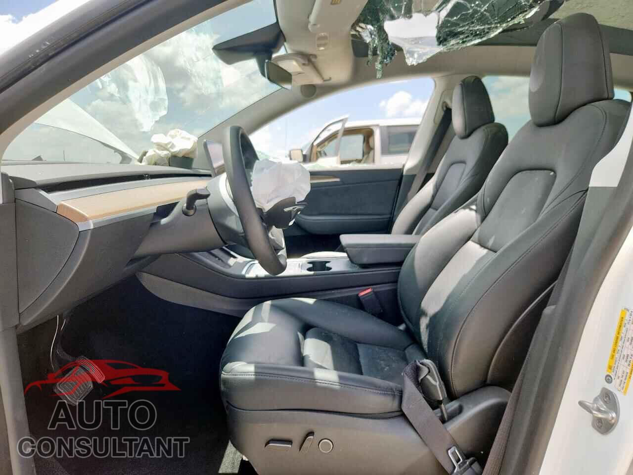 TESLA MODEL Y 2023 - 7SAYGDEE2PA072324