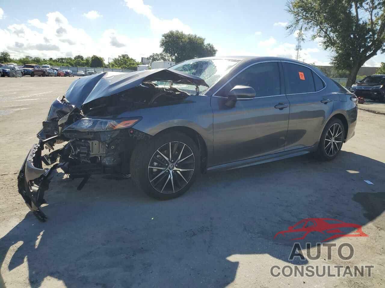 TOYOTA CAMRY 2022 - 4T1G11AK4NU042409
