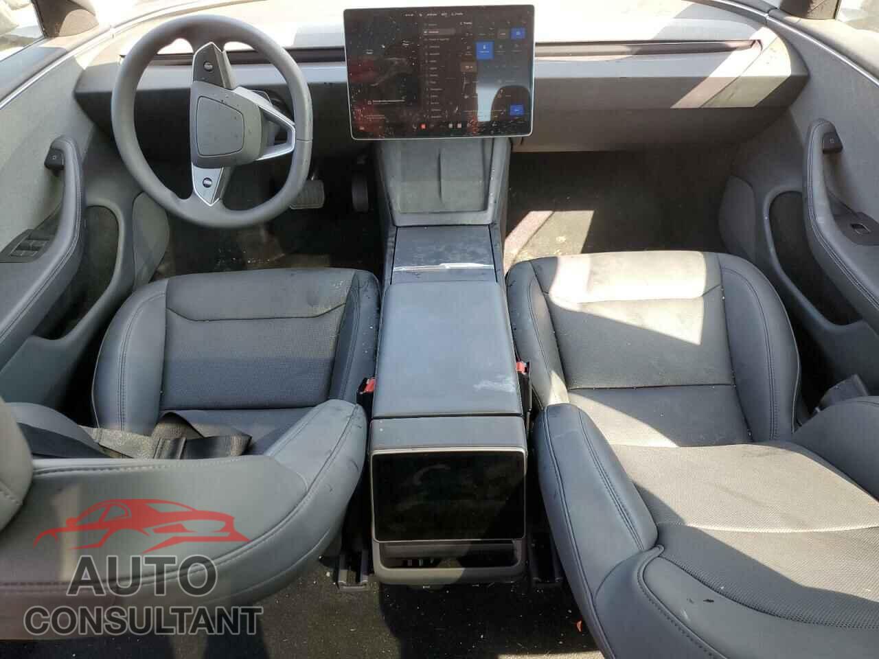 TESLA MODEL 3 2024 - 5YJ3E1EAXRF734603