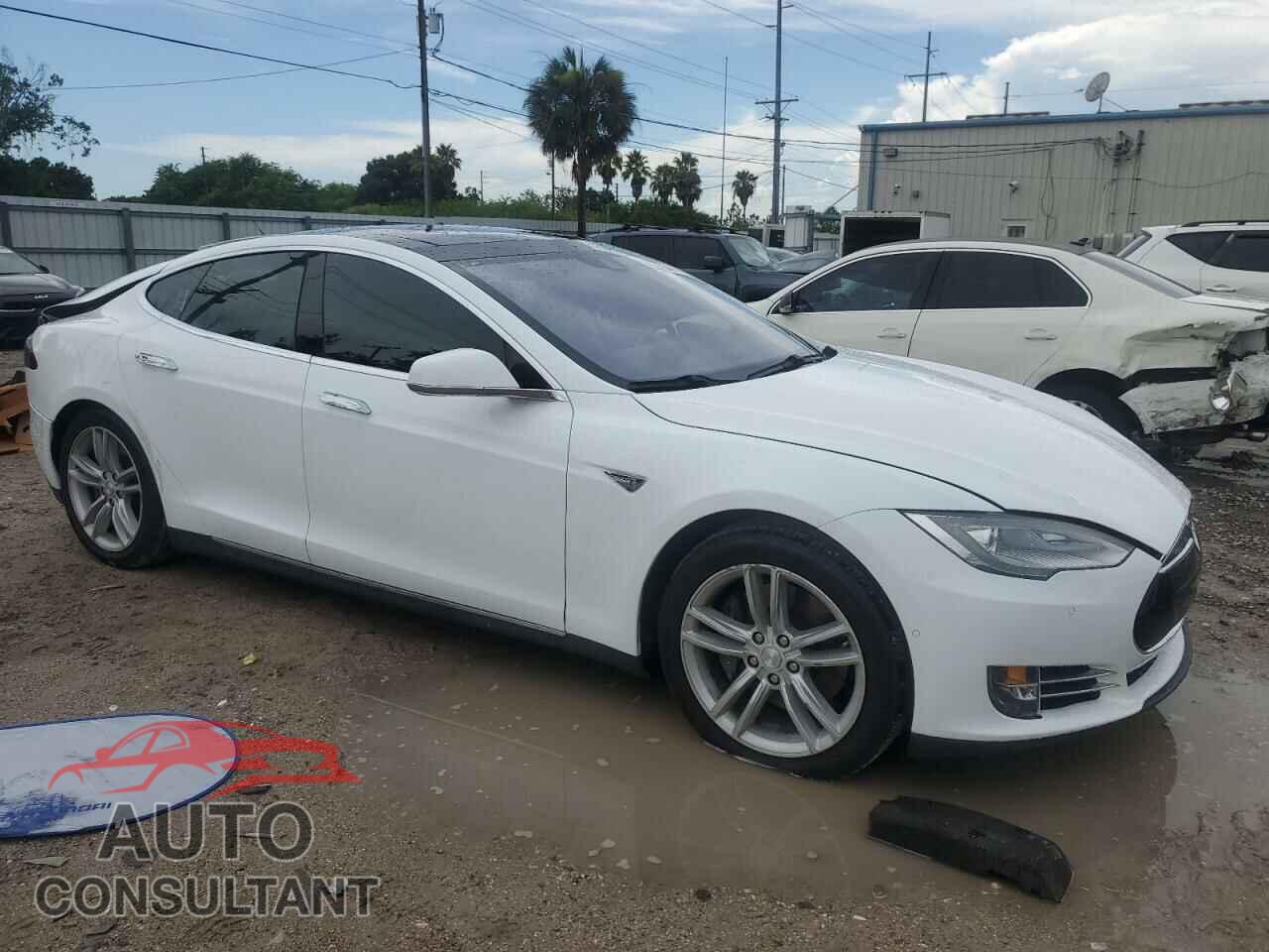 TESLA MODEL S 2016 - 5YJSA1E22GF130251