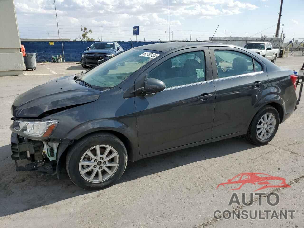 CHEVROLET SONIC 2018 - 1G1JD5SG0J4105186