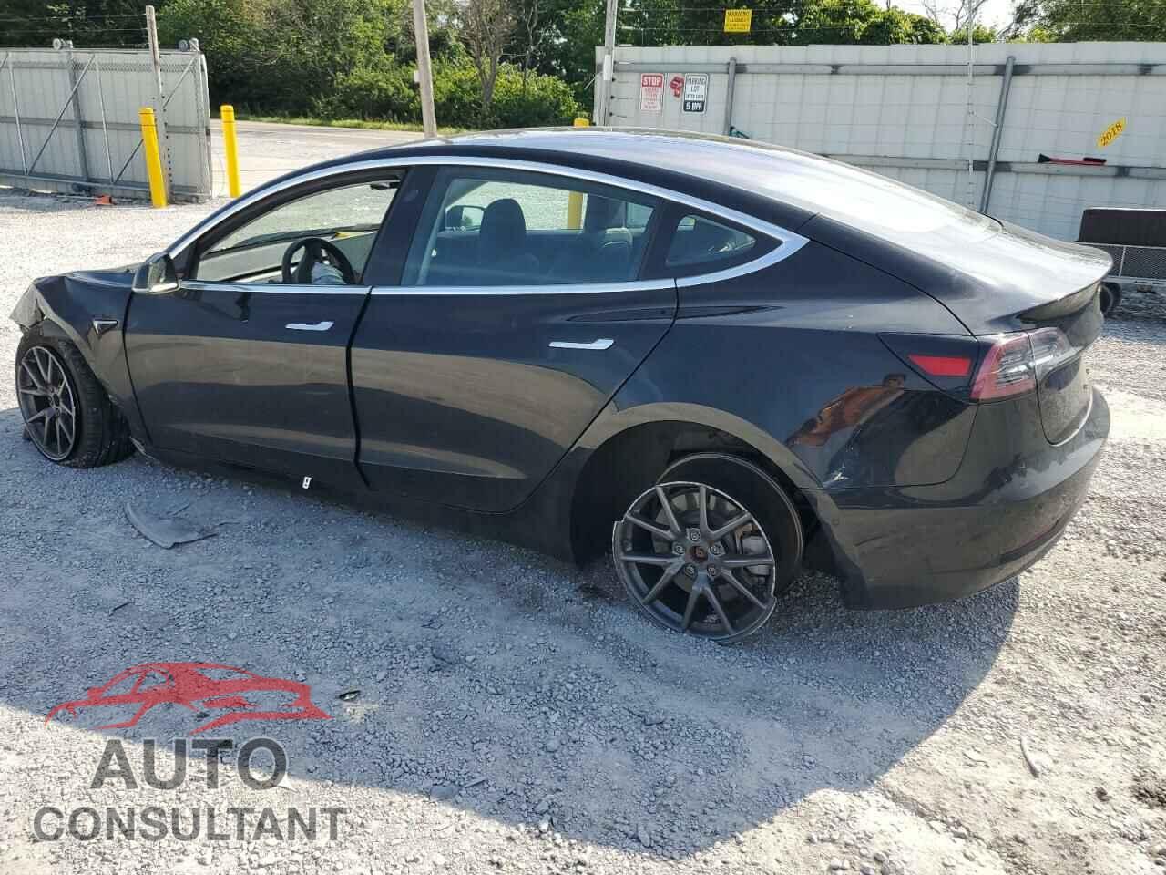 TESLA MODEL 3 2018 - 5YJ3E1EA6JF015966