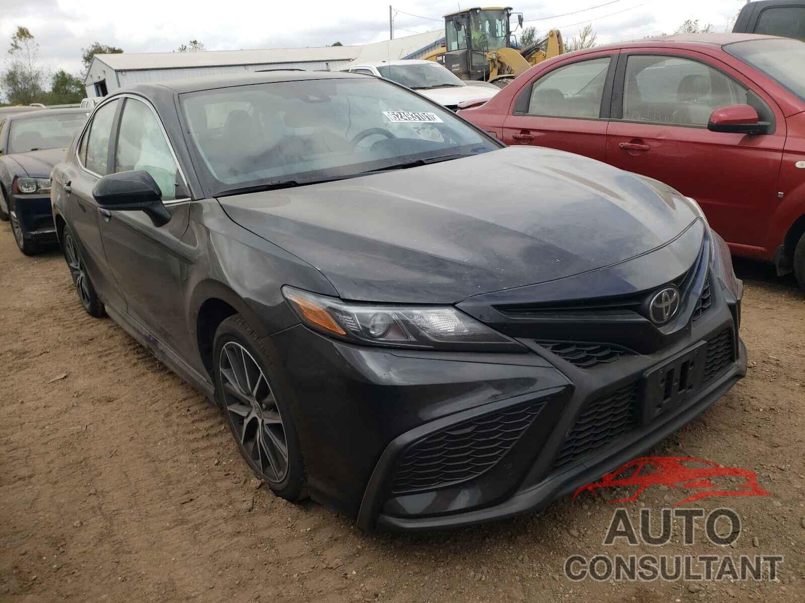 TOYOTA CAMRY 2021 - 4T1G11AK5MU555912