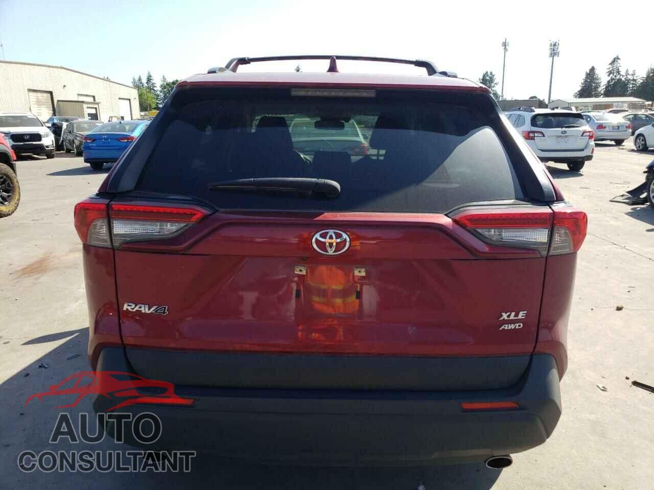 TOYOTA RAV4 2021 - JTMP1RFV0MD072835