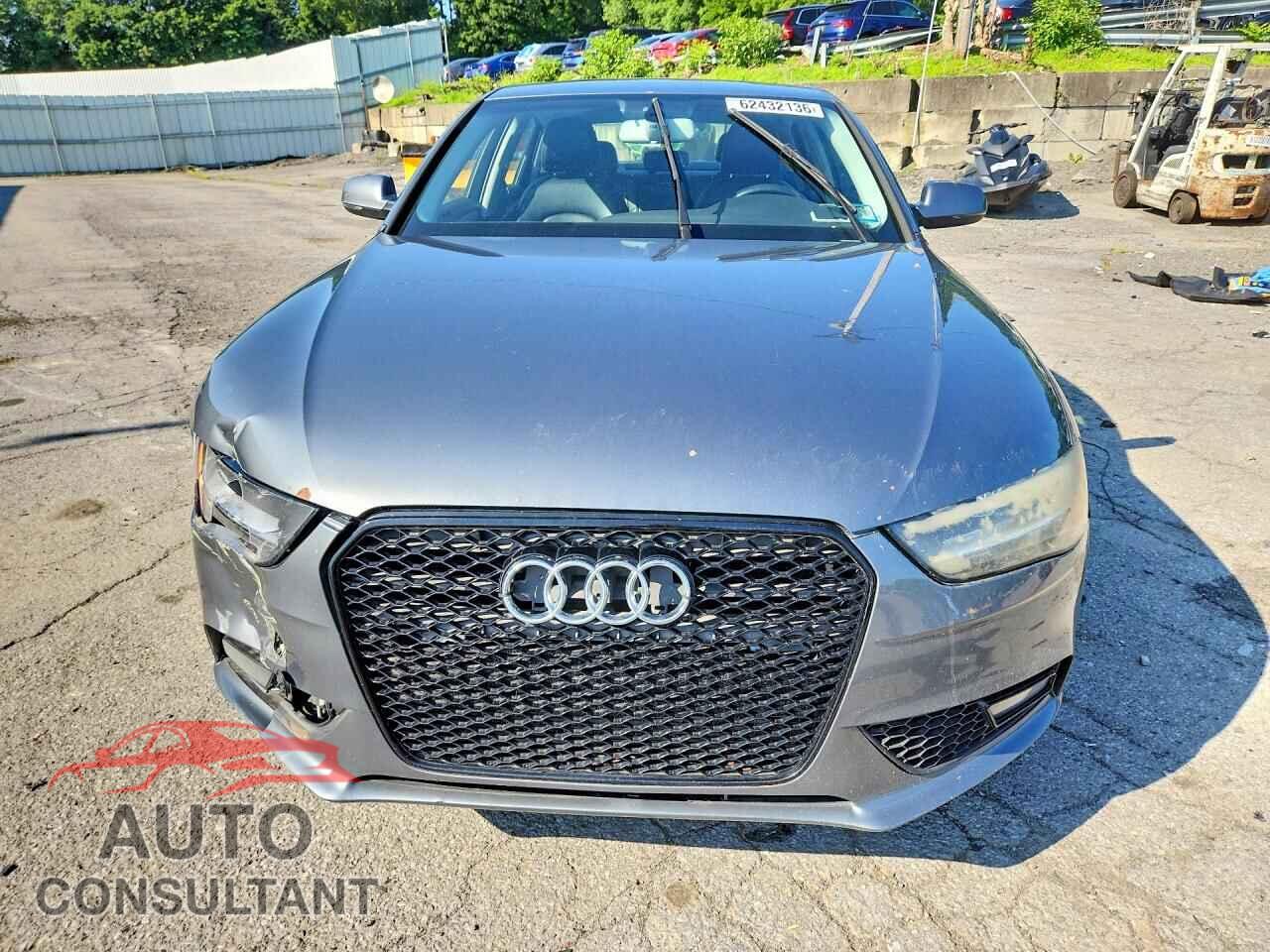 AUDI A4 2013 - WAUBFAFL0DN041362