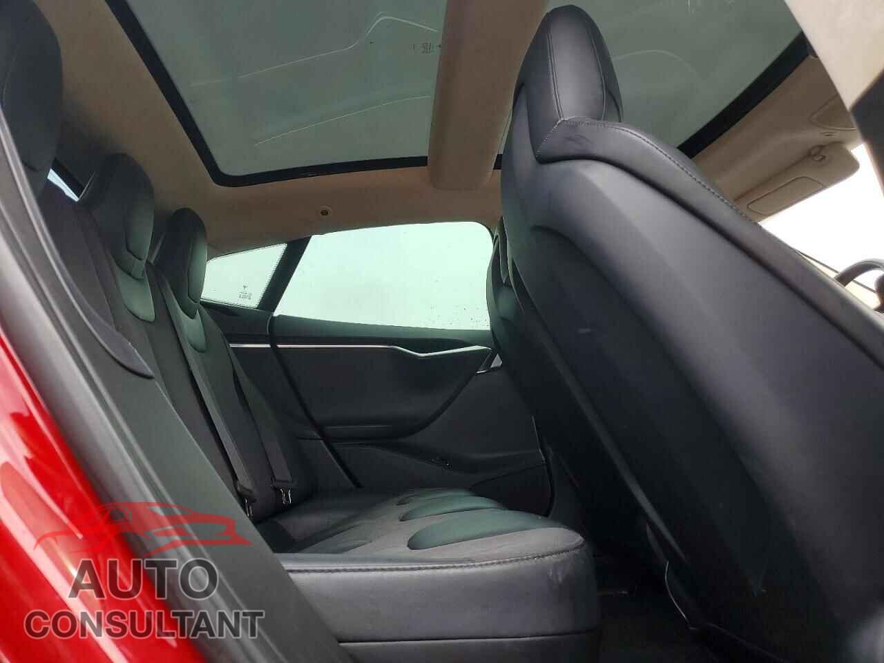 TESLA MODEL S 2016 - 5YJSA1E21GF152399