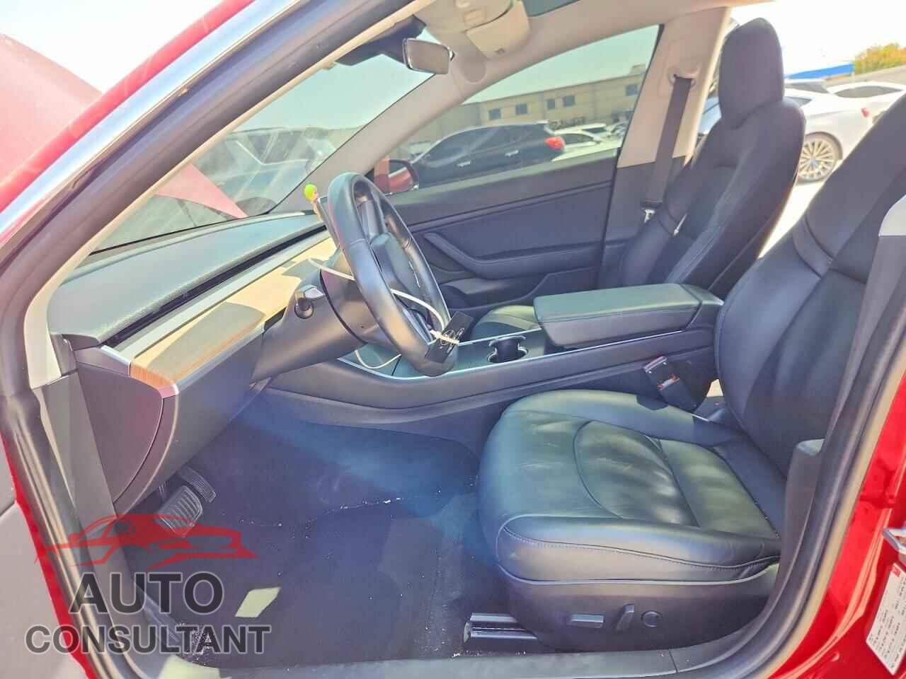 TESLA MODEL 3 2018 - 5YJ3E1EA5JF015439