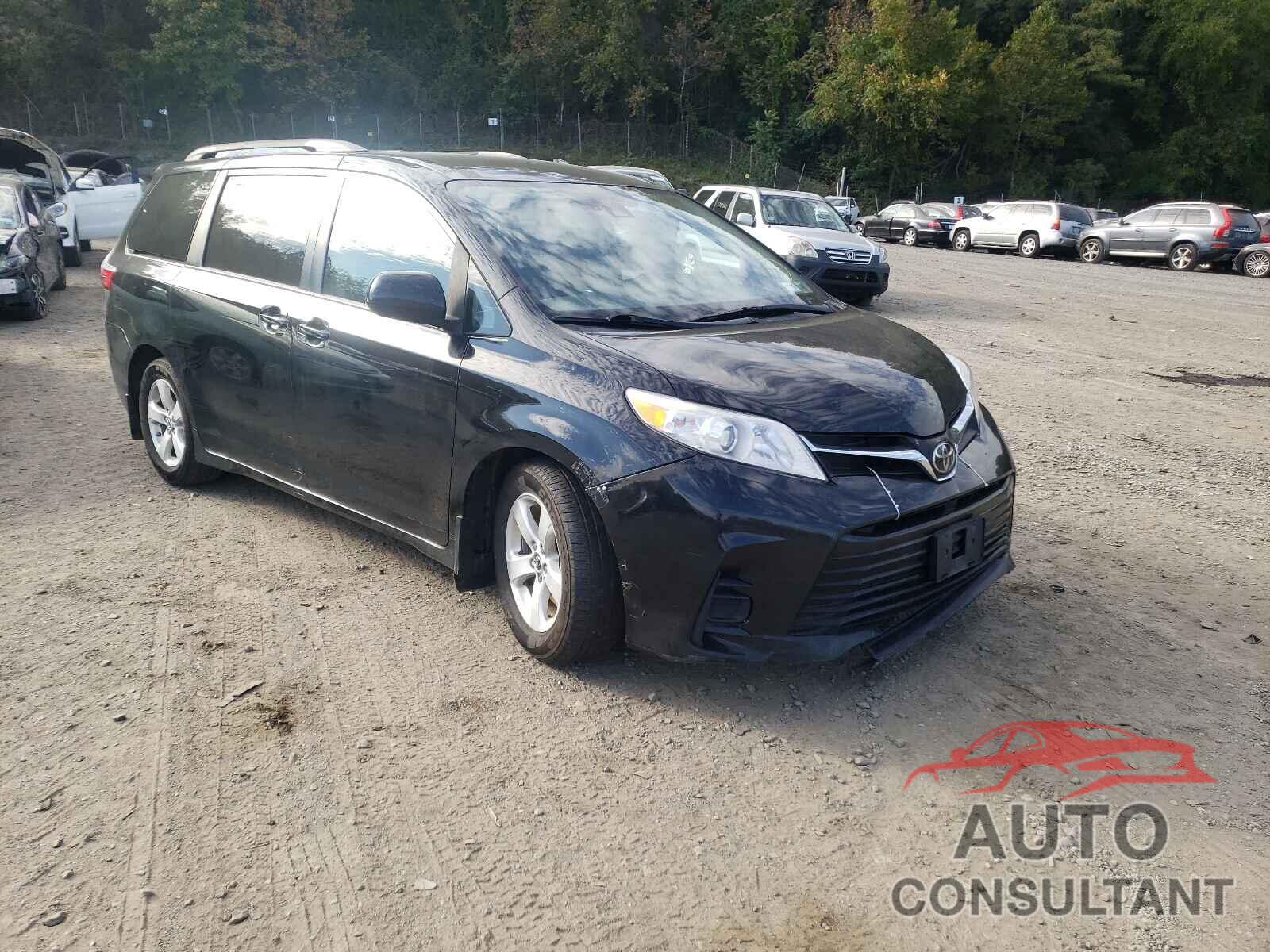 TOYOTA SIENNA 2018 - 5TDKZ3DC8JS907761