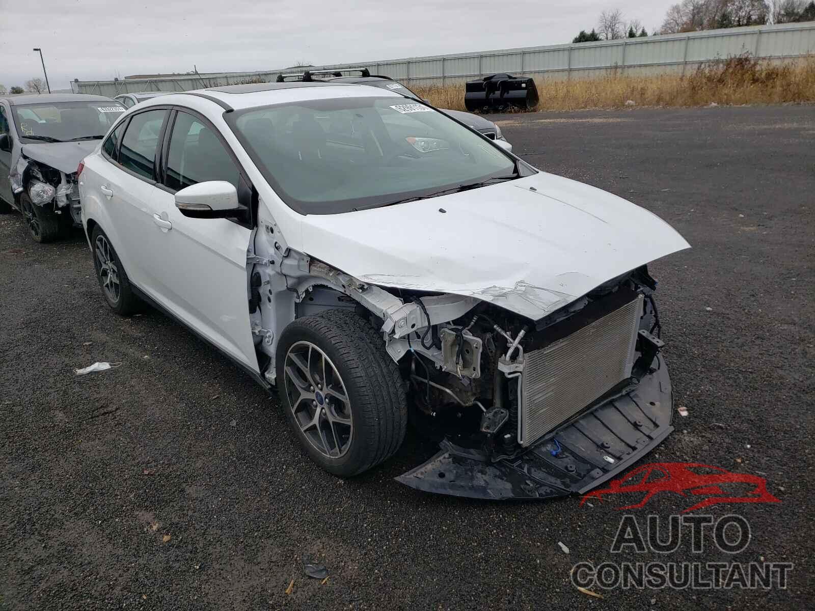 FORD FOCUS 2018 - 1FADP3H26JL228059