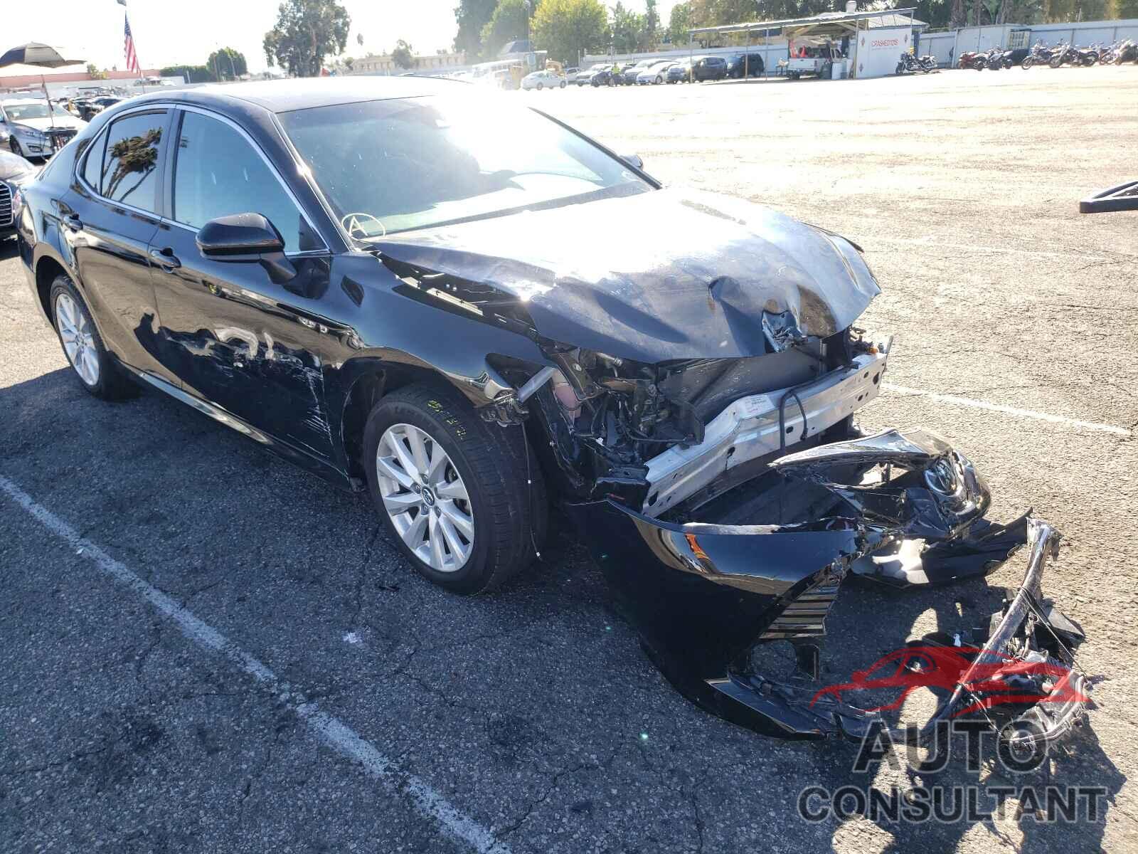 TOYOTA CAMRY 2018 - 4T1B11HK6JU615935