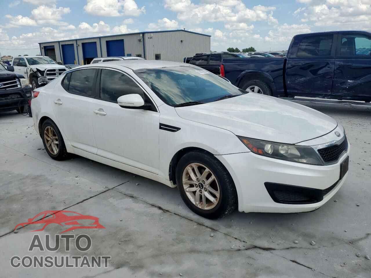 KIA OPTIMA 2011 - KNAGM4A77B5060446