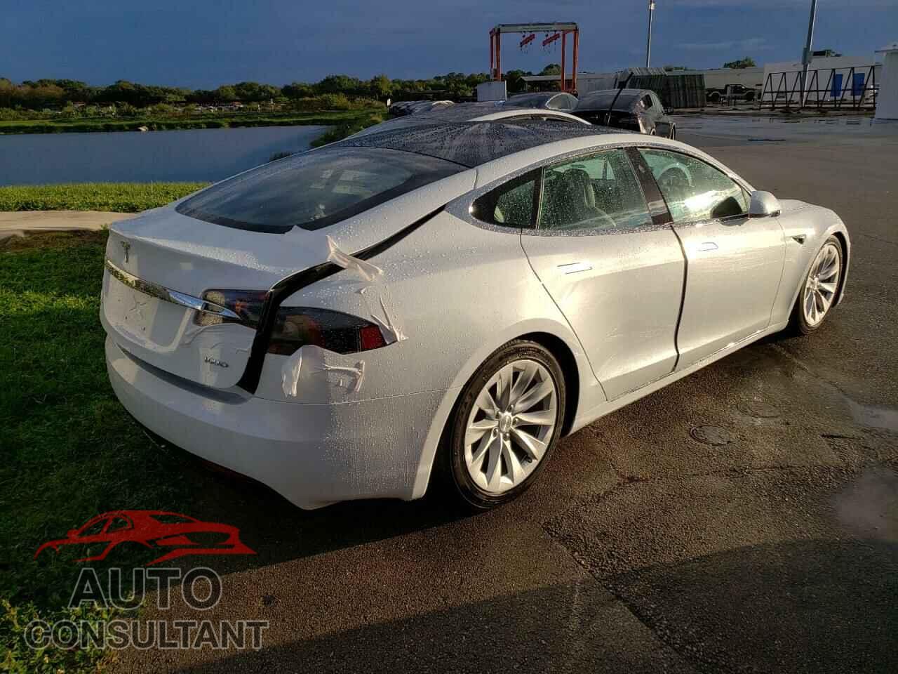 TESLA MODEL S 2018 - 5YJSA1E22JF277208