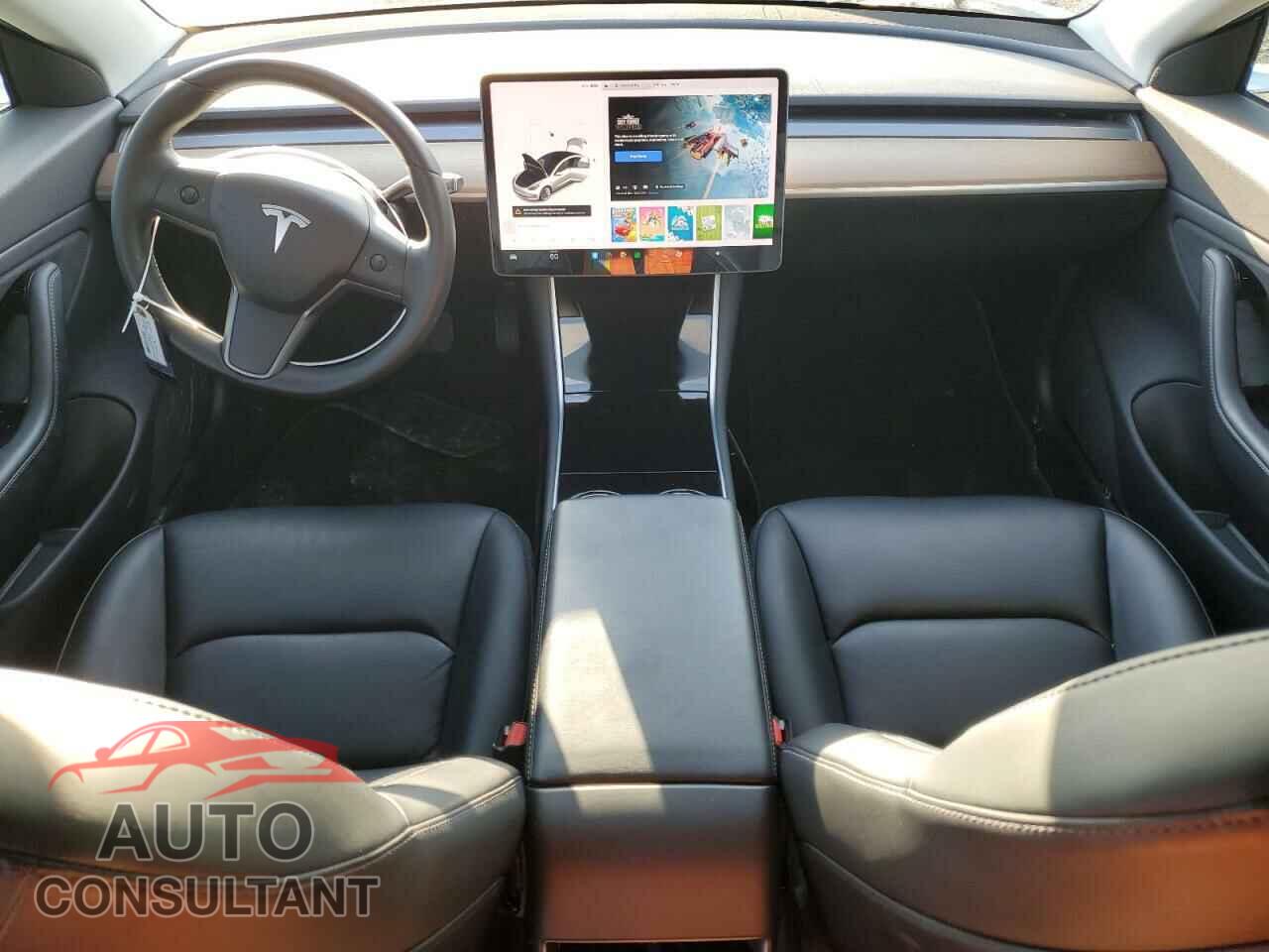 TESLA MODEL 3 2020 - 5YJ3E1EC3LF586903