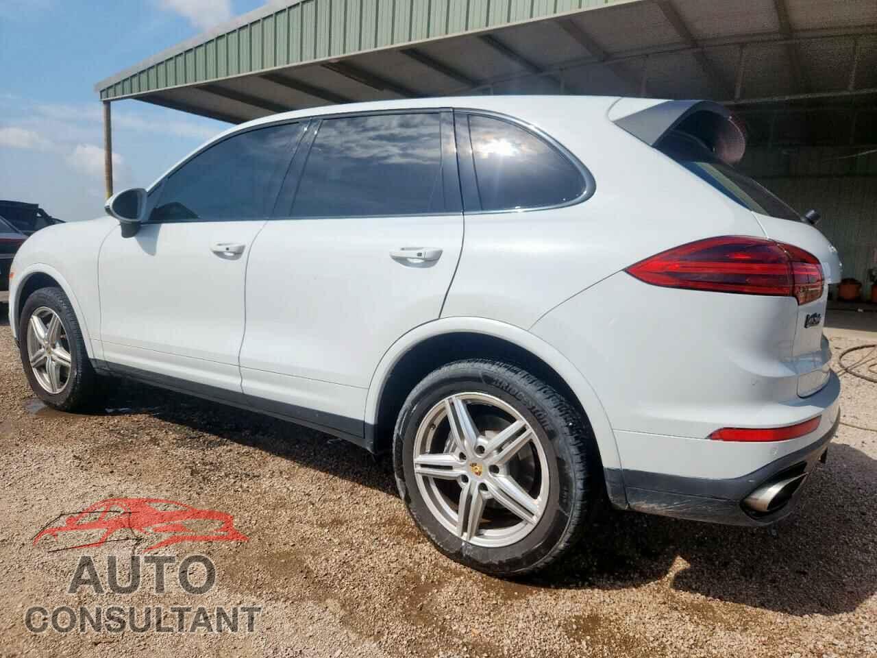 PORSCHE CAYENNE 2017 - WP1AA2A29HKA81091