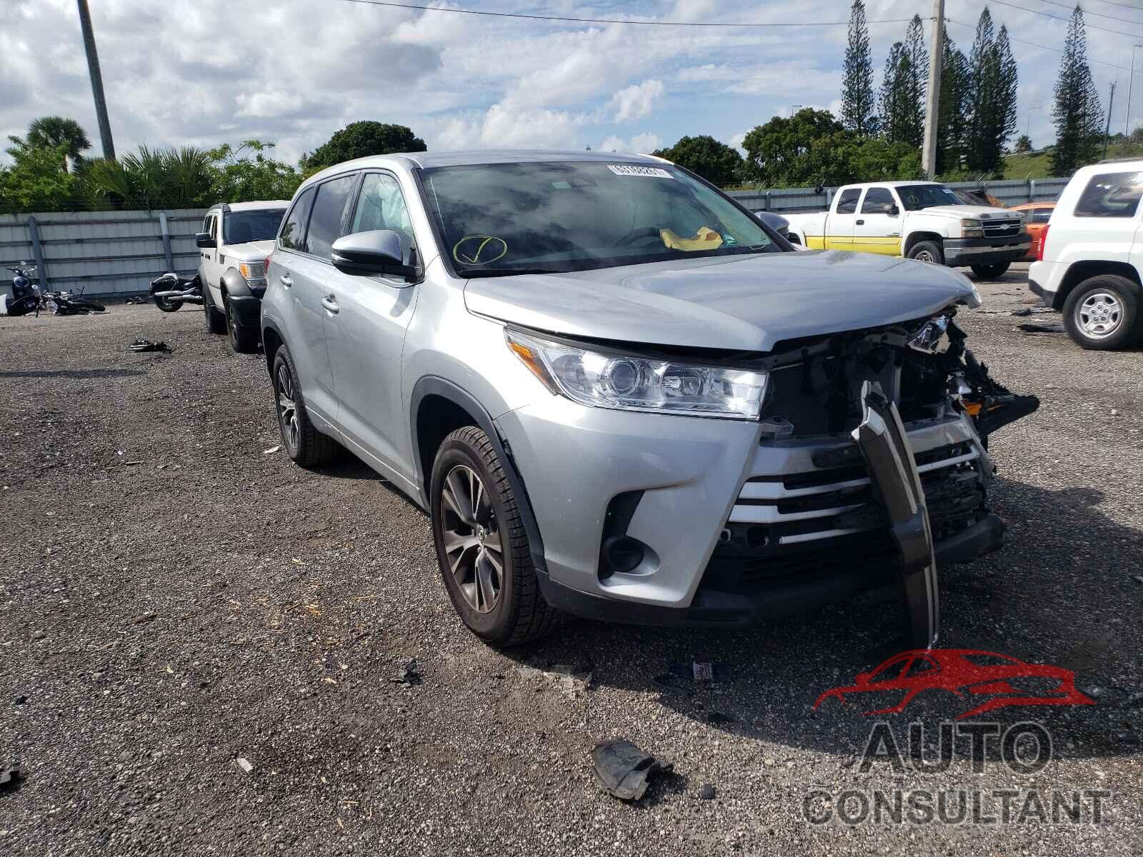 TOYOTA HIGHLANDER 2018 - 5TDZARFHXJS035097