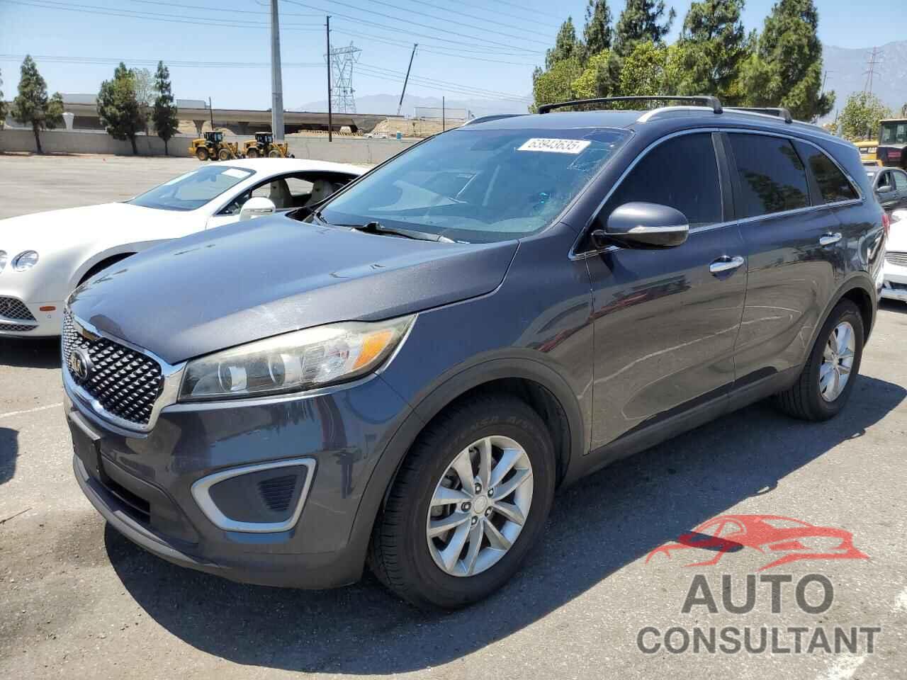 KIA SORENTO 2017 - 5XYPG4A52HG228972