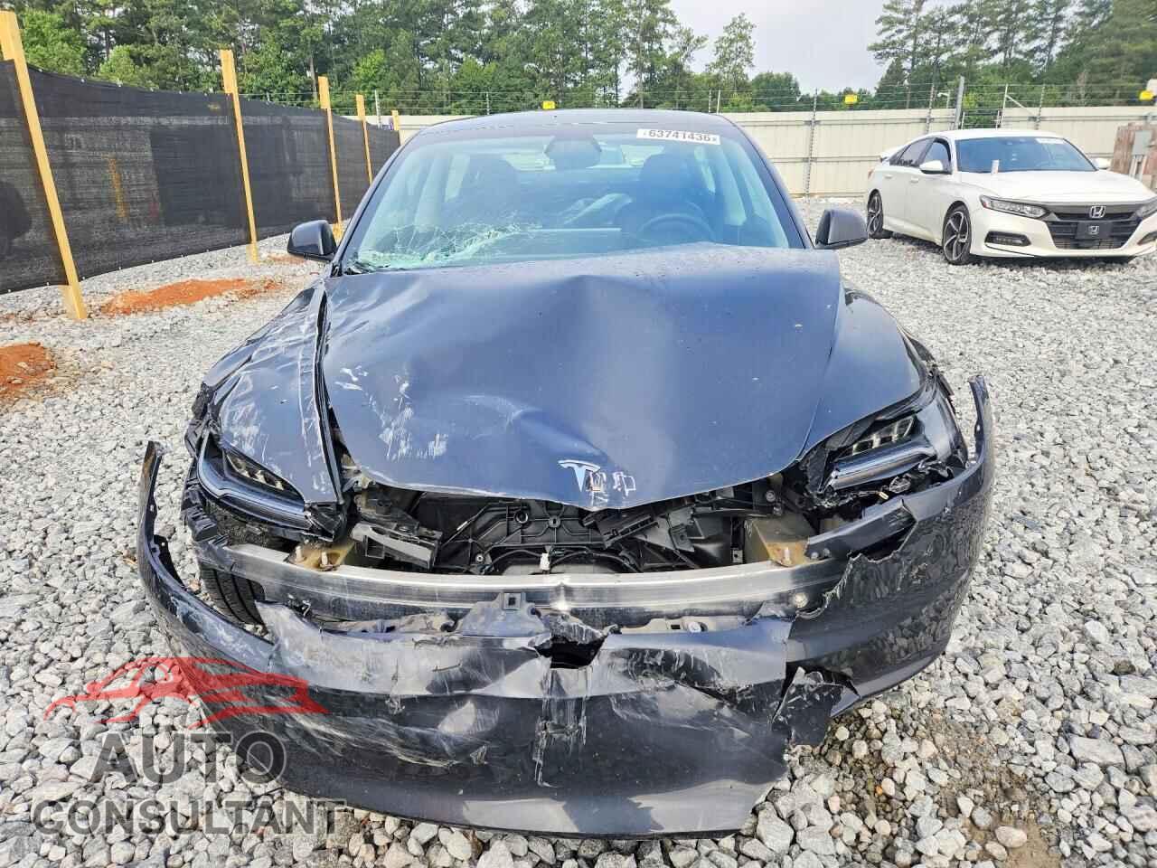 TESLA MODEL 3 2024 - 5YJ3E1EA3RF732031