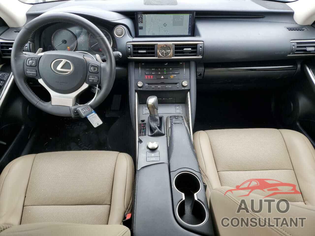 LEXUS IS 2018 - JTHC81D26J5031571