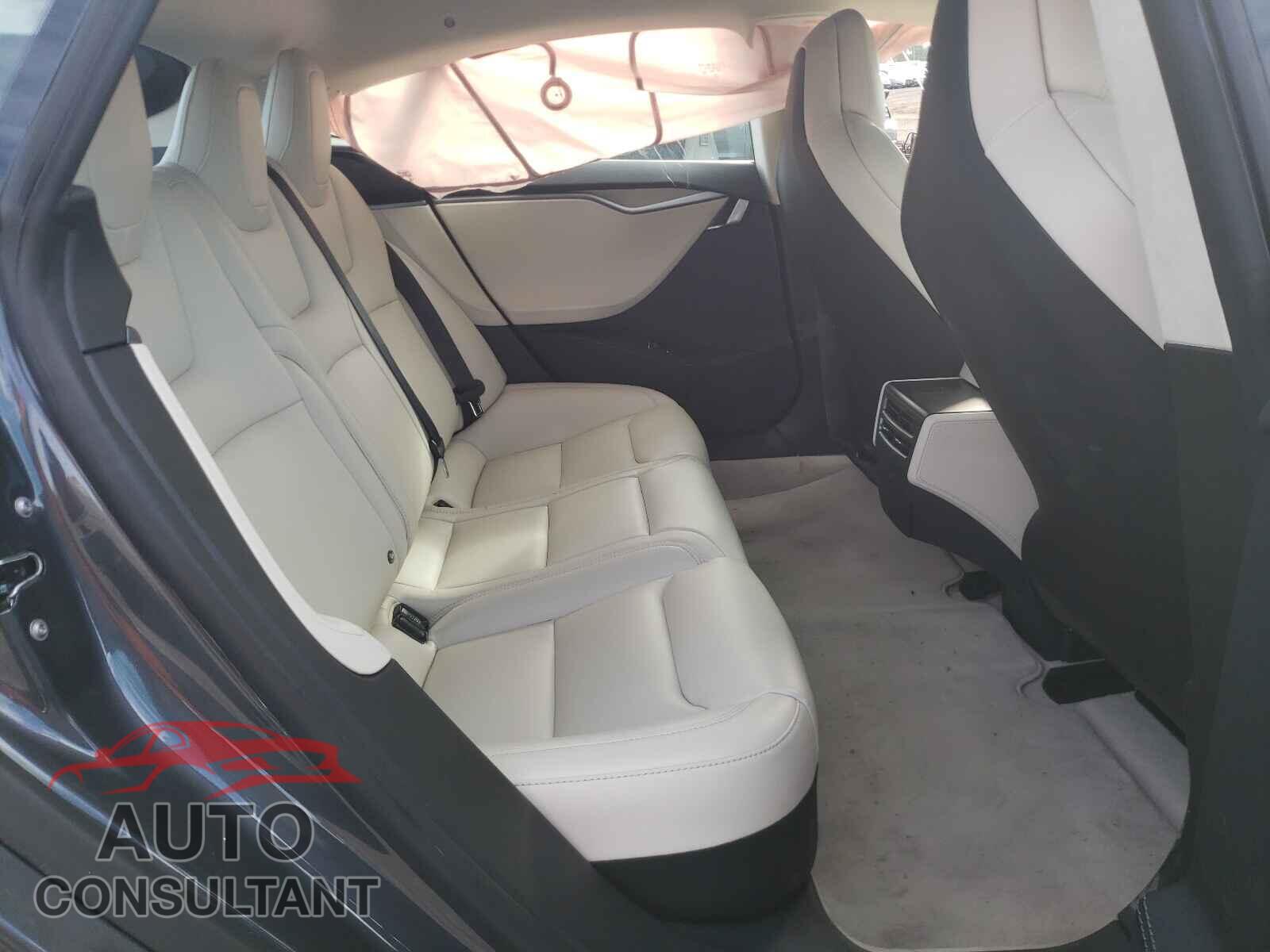 TESLA MODEL S 2018 - 5YJSA1E27JF291282