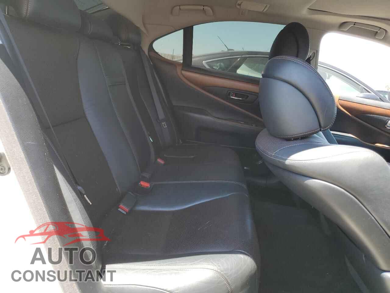 LEXUS LS460 2011 - JTHBL5EF1B5104821