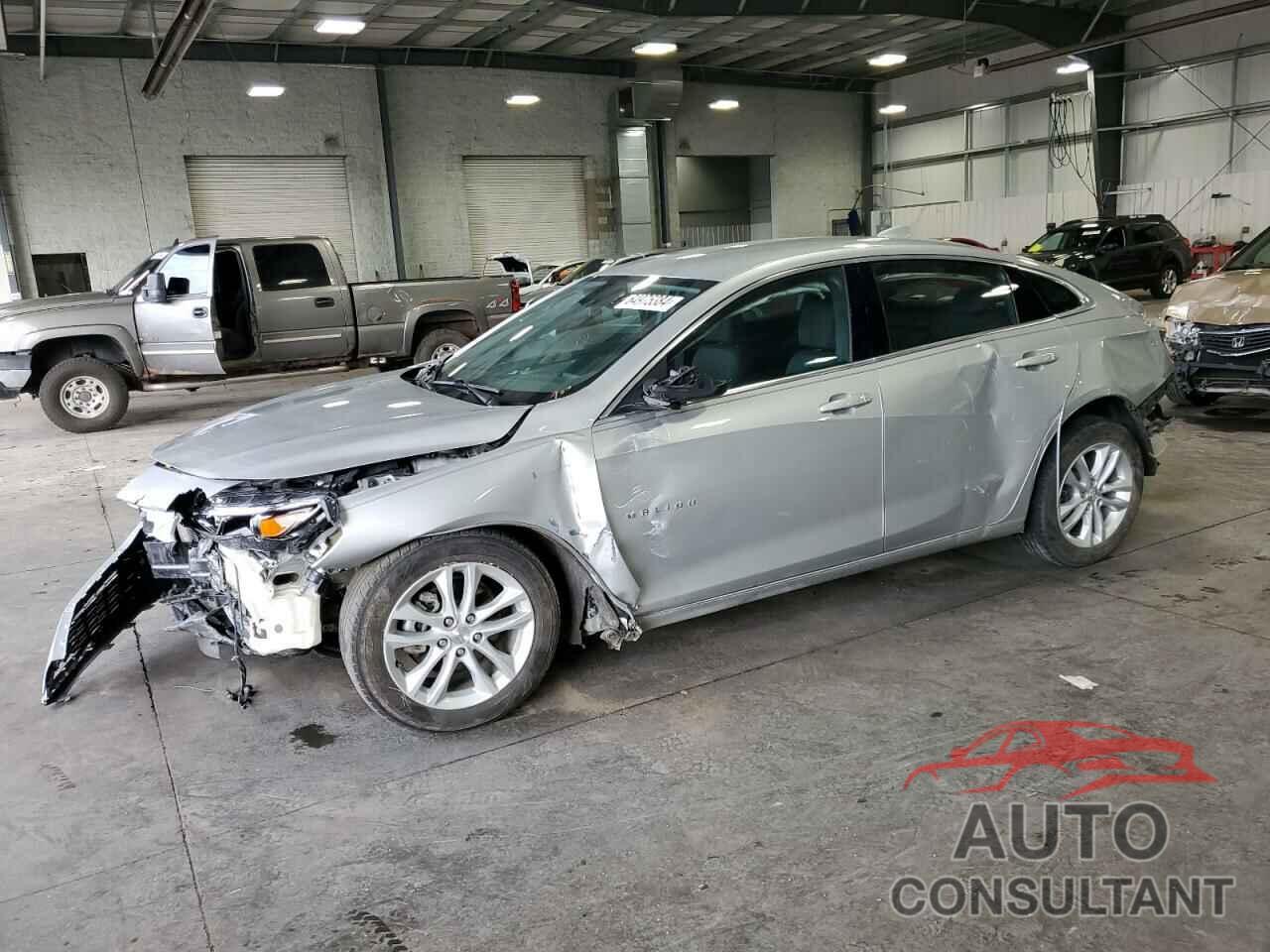 CHEVROLET MALIBU 2018 - 1G1ZD5ST3JF135903